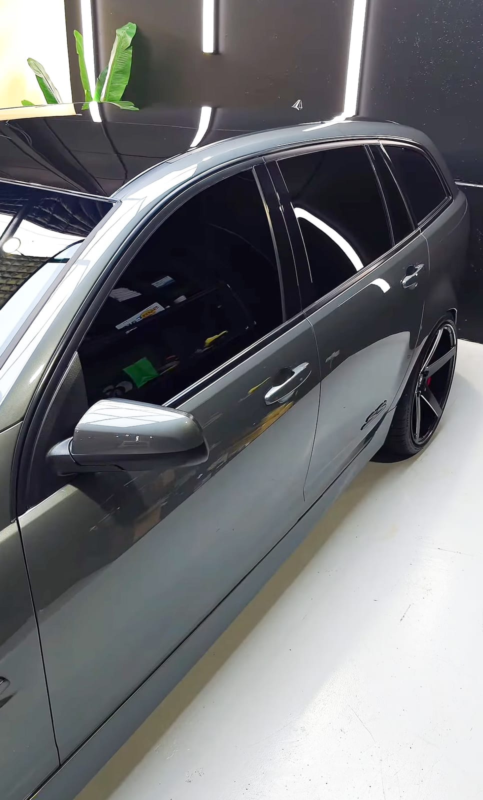 Tinted rear windows on a wagon